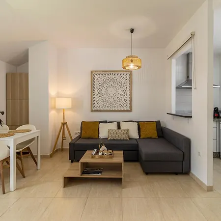 Allo Arroyo Atico Parking Centro 1 Apartment *